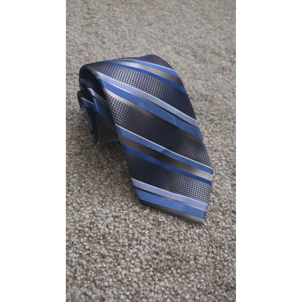 Van Heusen Mens Silk Blend Striped Necktie Navy Blue Silver Formal Business Tie